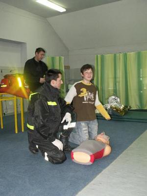 wizyta OSP W-G w gimnazjum