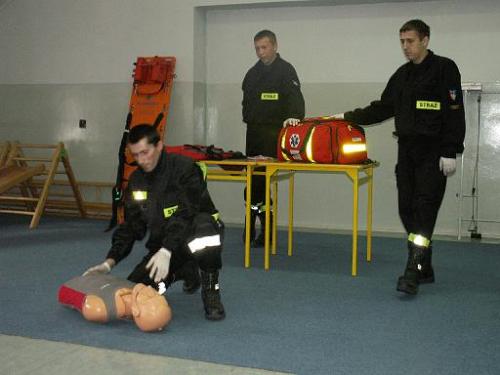 wizyta OSP W-G w gimnazjum