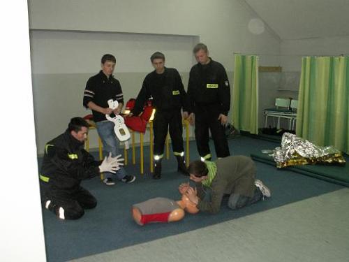 wizyta OSP W-G w gimnazjum